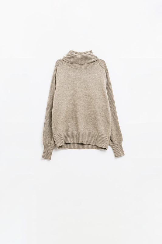 camisola bege larga com mangas caneladas