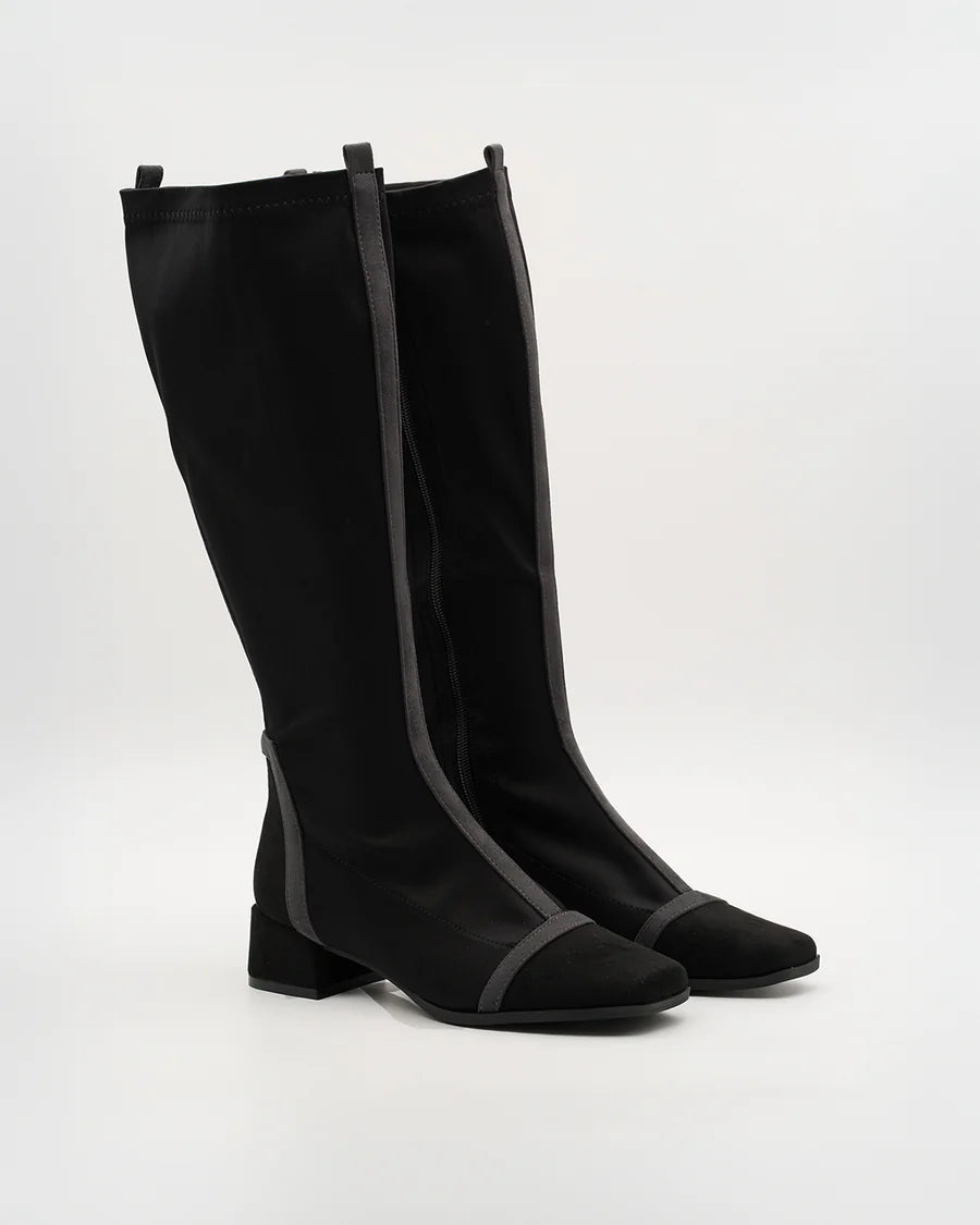Bota cano alto